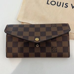 Louis Vuitton Sarah Wallet